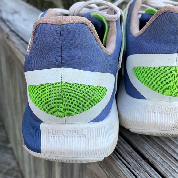 New balance running shoes size 9.5 - Picture 7 of 8